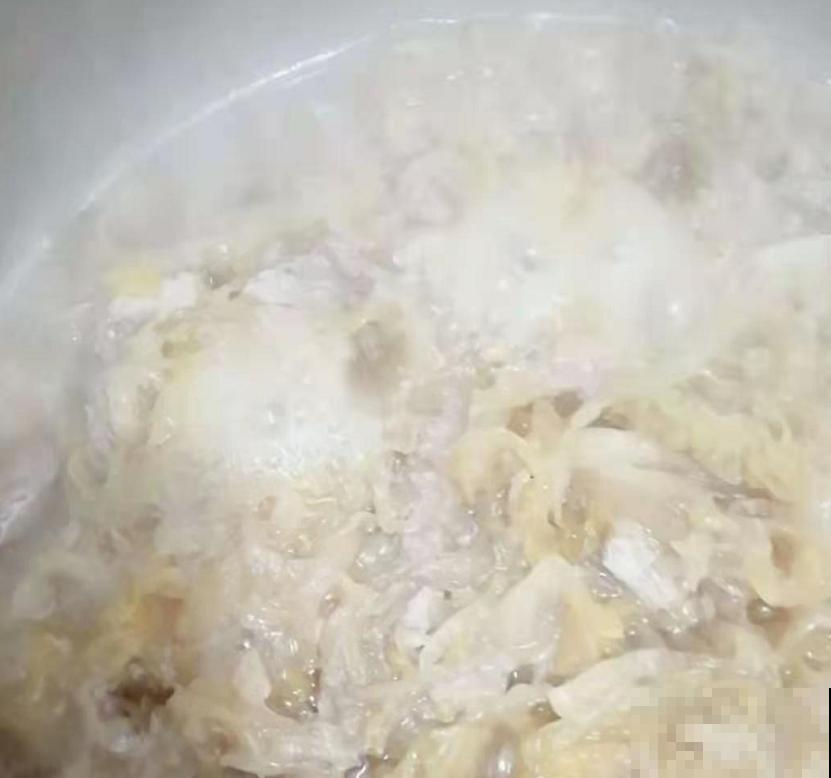 自家腌的酸菜你还敢吃?这点处理不好,佳肴变“毒药”! 自家腌的酸菜你还敢吃?这点处理不好,佳肴变“毒药”!