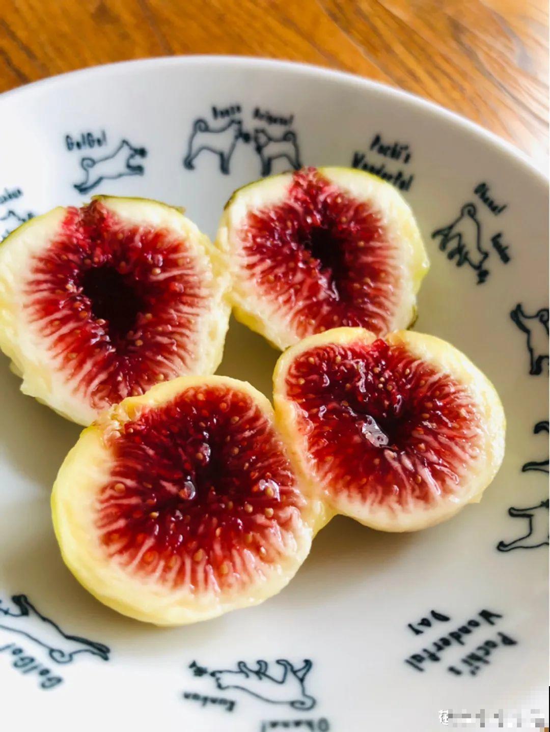 秋天硕果大丰收,吃不完的晒一晒,做成果干更香甜 秋天硕果大丰收,吃不完的晒一晒,做成果干更香甜