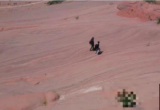 假期出门玩，遇到不文明行为，必须曝光！