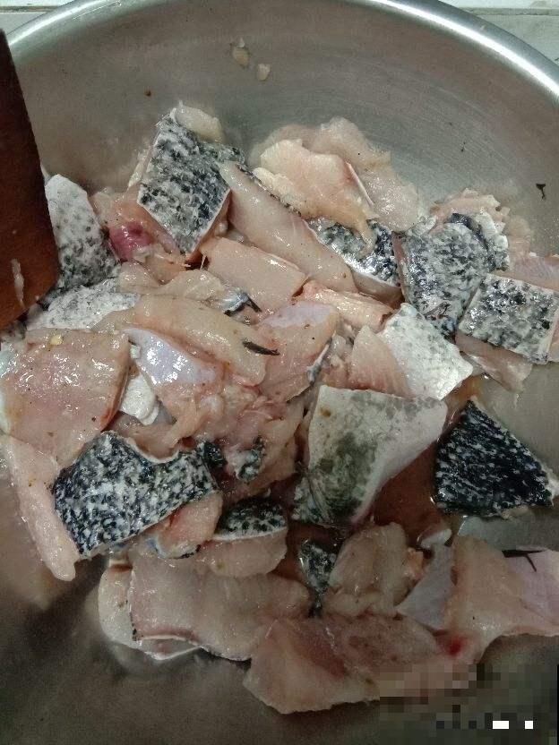 豆腐易碎，做鱼易腥，记住一个小妙招，完美解决