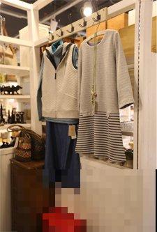 晒衣服也有门道,有的要正晒,有的要反晒 晒衣服也有门道,有的要正晒,有的要反晒