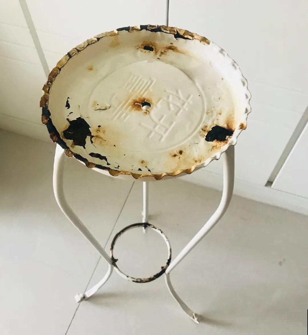 人家拆迁，我捡宝贝，花盆大缸……随便拿！