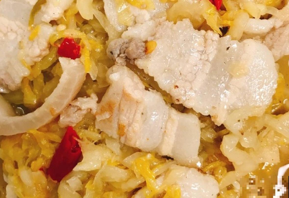 自家腌的酸菜你还敢吃？这点处理不好，佳肴变“毒药”！