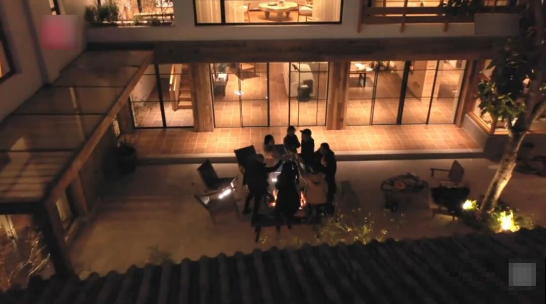 5位单身女性抱团养老，每天都是诗和远方，太那个羡慕了！