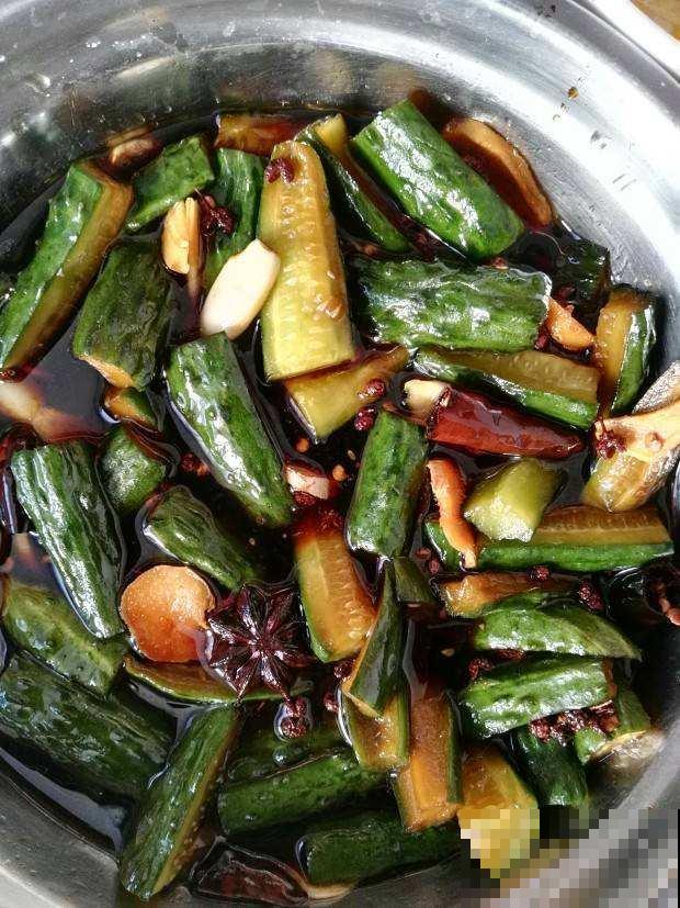 做饭要少吃盐，控制钠含量超标，才能吃的健康