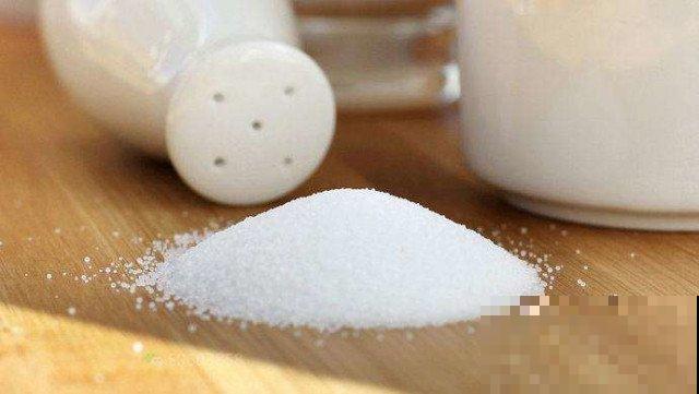 鲜花保鲜的秘密，学会这4个小方法，让你的花多开半个月！