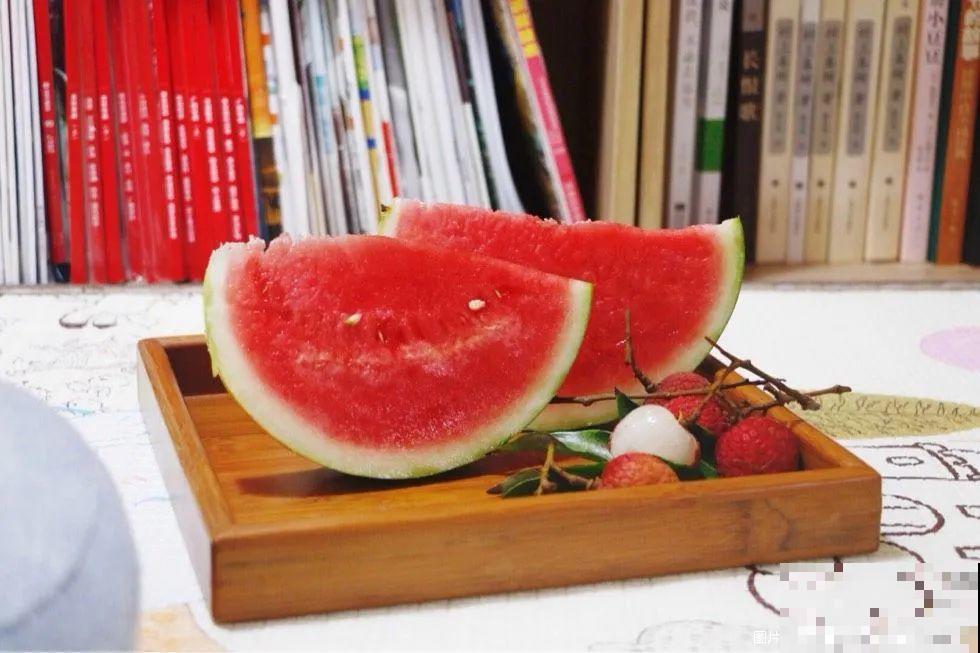 别人家的二胎妈妈，养花画画做美食，精致生活，羡慕哭！