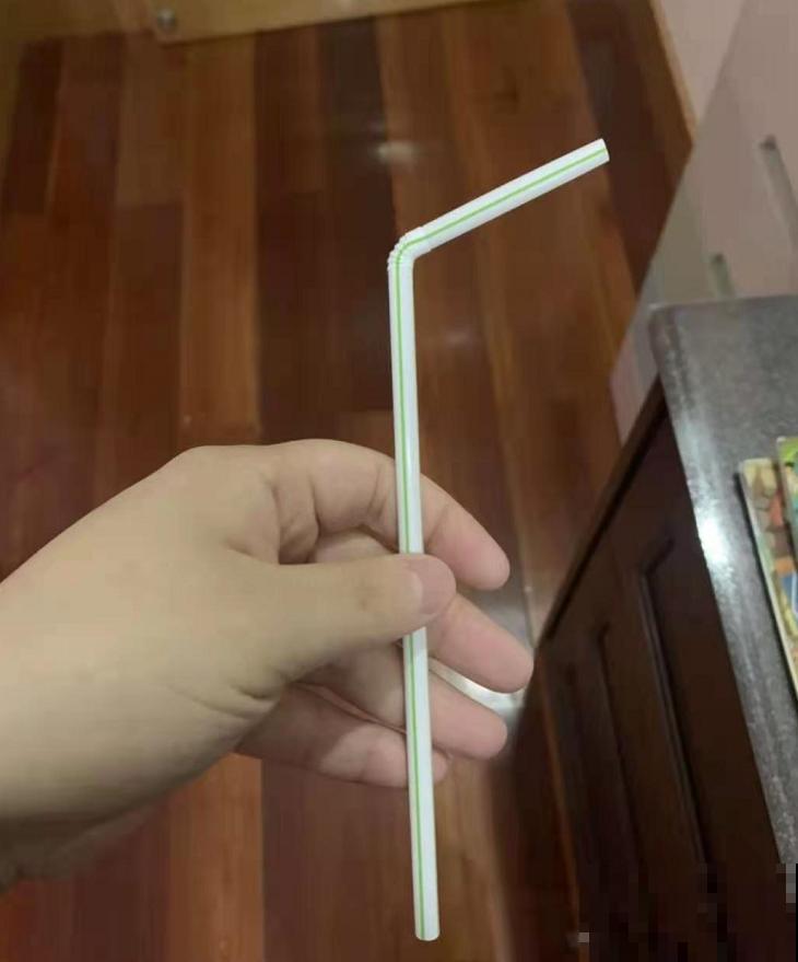 还买什么多肉浇水神器？一根吸管就搞定，怎么浇都不烂叶！