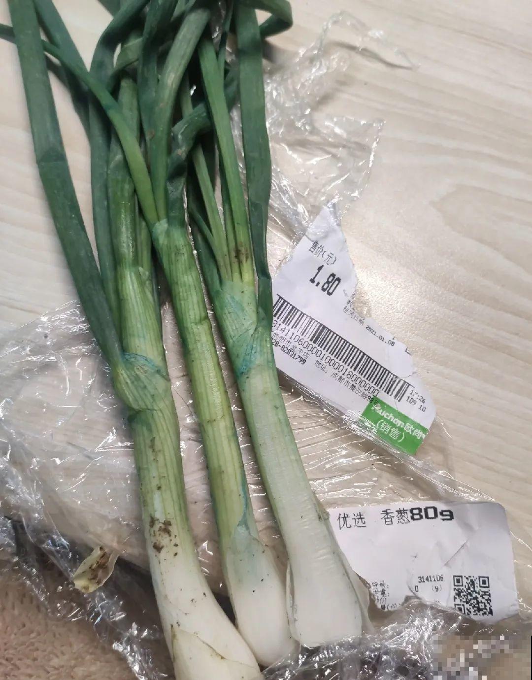 染色大葱？卫生纸一擦就掉色，真细思极恐