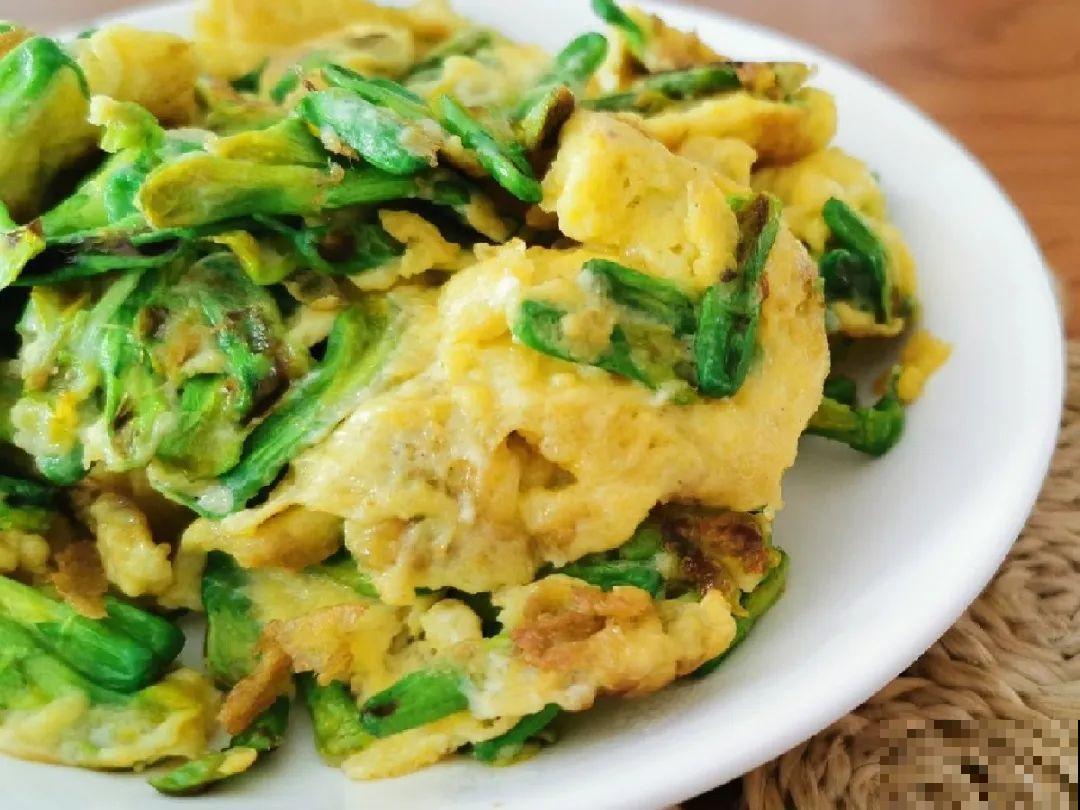 香飘飘的花,吃一口满嘴花香,再不吃就没了 香飘飘的花,吃一口满嘴花香,再不吃就没了