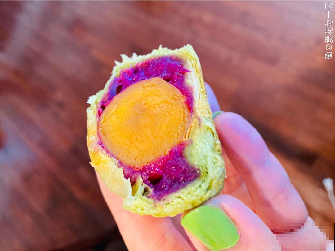 香飘飘的花,吃一口满嘴花香,再不吃就没了 香飘飘的花,吃一口满嘴花香,再不吃就没了