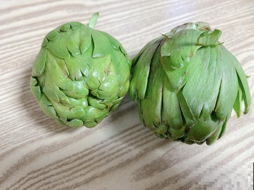 路边没人要的野花,外国人当成菜吃,味道有些奇怪 路边没人要的野花,外国人当成菜吃,味道有些奇怪