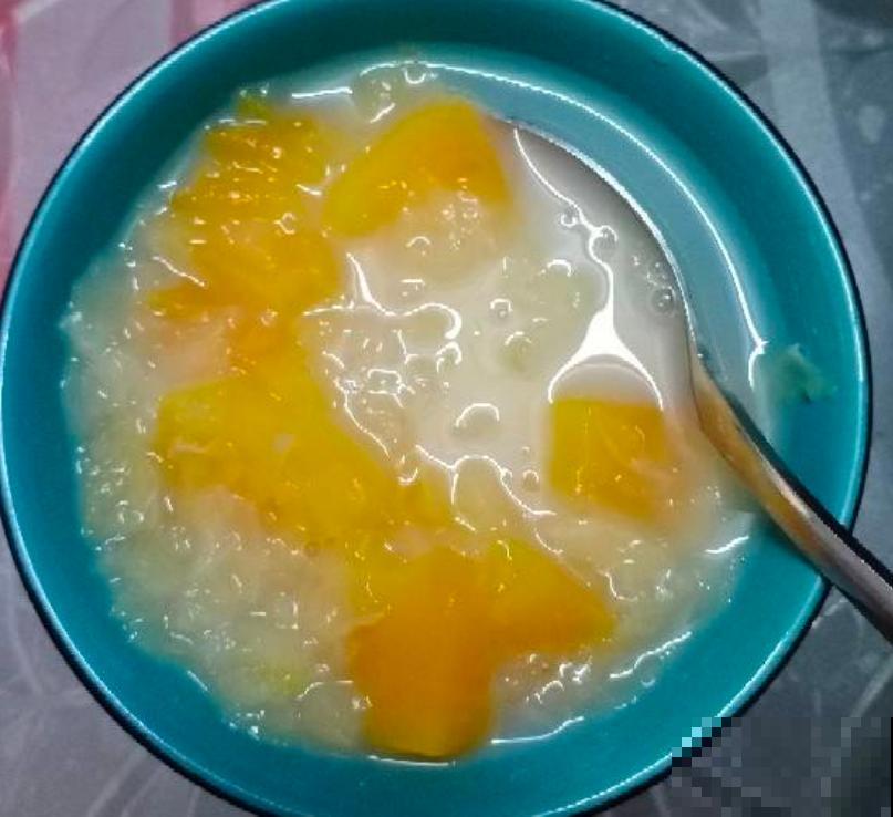 夏季水果丰富，适当多吃这4种，补充维C水分充足