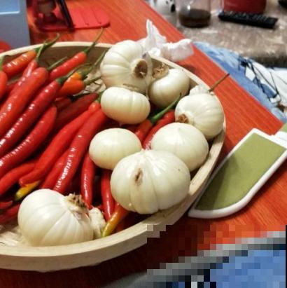 大蒜的7个妙用，一蒜在手，居家不愁