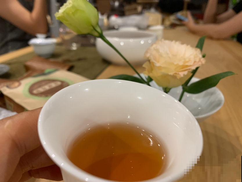 夏天天气热，不如在家喝点茶，解渴还消暑