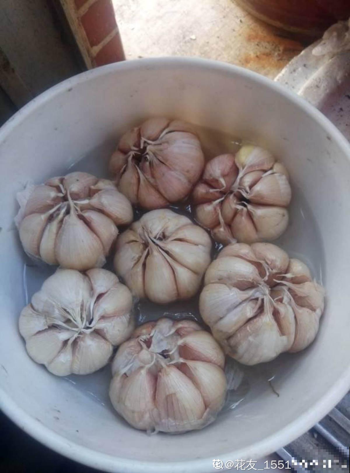 大蒜的7个妙用，一蒜在手，居家不愁