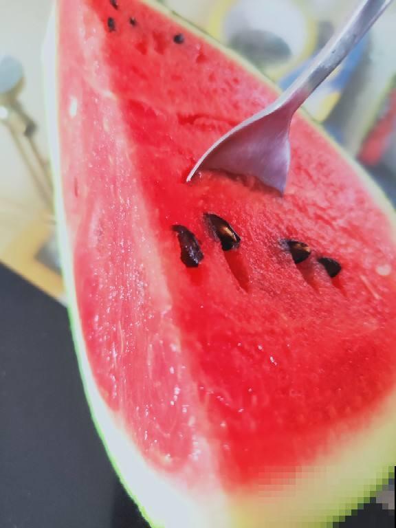 买西瓜还只会敲？用这3种方法，挑走全场最甜西瓜