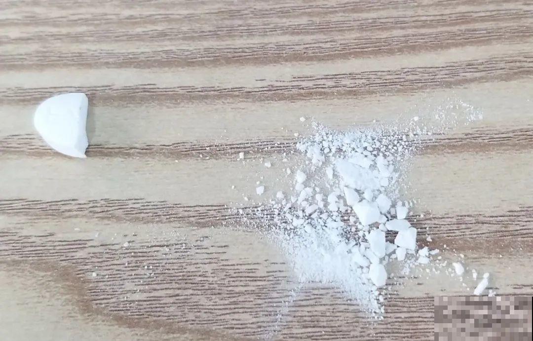 给花喂点小药片,植物开花多,越长越壮 给花喂点小药片,植物开花多,越长越壮