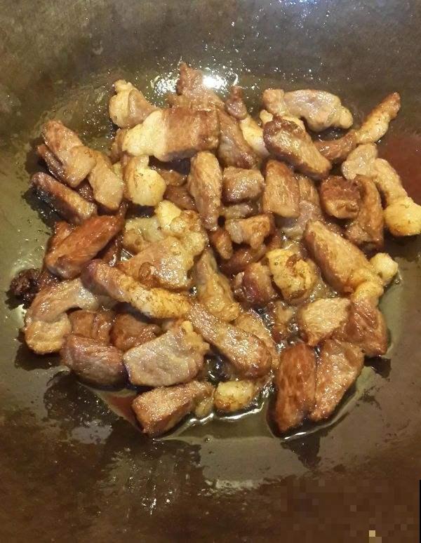 这5种衣服污渍，只需最简单的材料清洗，家家都有