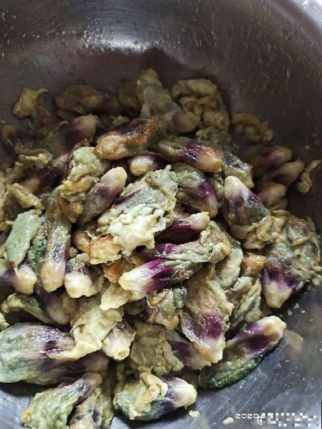 家门口的木槿花，裹上面炸一炸，外酥里嫩香喷喷