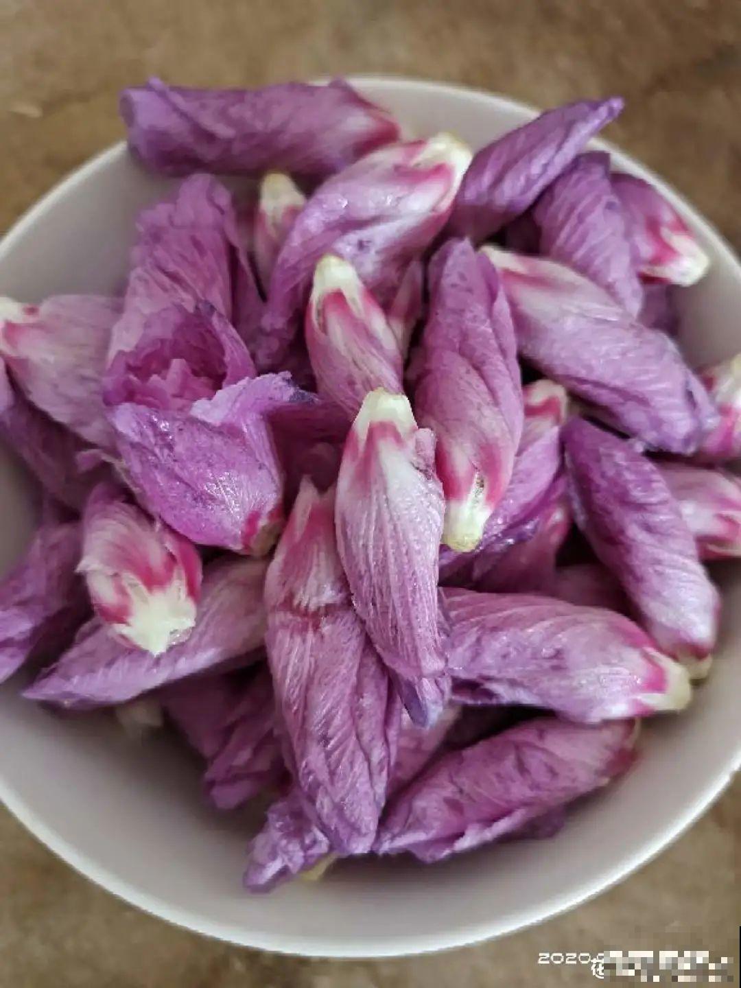 家门口的木槿花，裹上面炸一炸，外酥里嫩香喷喷