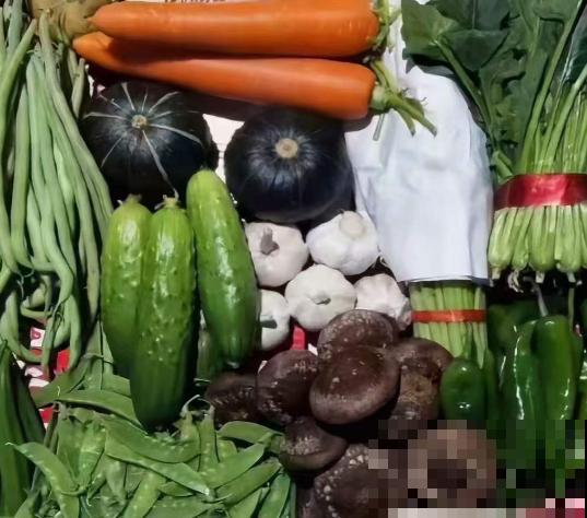 大蒜的7个妙用，一蒜在手，居家不愁