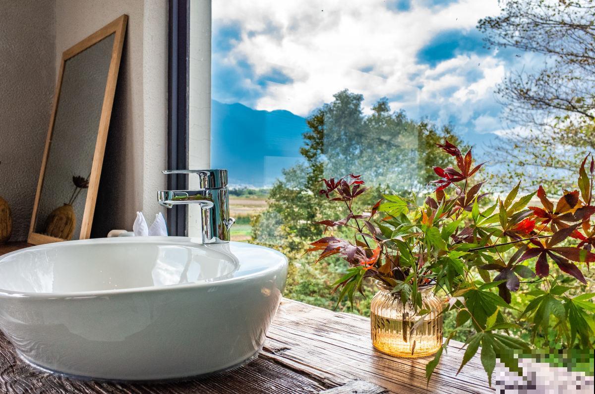 家里的4个地方,养花可不行,最后就剩个空盆 家里的4个地方,养花可不行,最后就剩个空盆