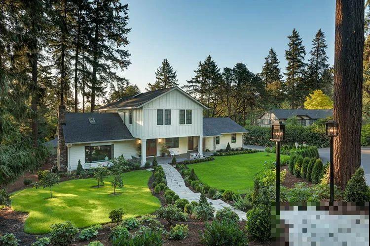 邻居大爷花一辈子积蓄，跑郊区买了个别墅，一年以后说啥也不住了