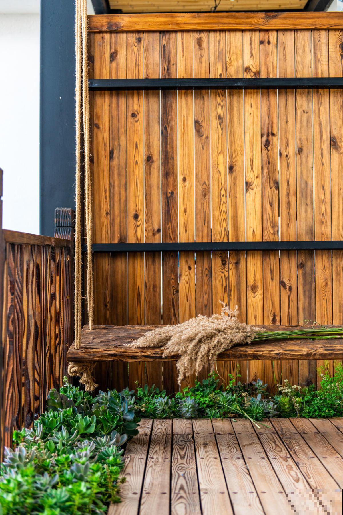 年轻人买院子养花,辞掉工作后,这种日子不想过了 年轻人买院子养花,辞掉工作后,这种日子不想过了