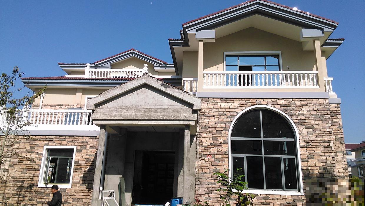 邻居大爷花一辈子积蓄,跑郊区买了个别墅,一年以后说啥也不住了 邻居大爷花一辈子积蓄,跑郊区买了个别墅,一年以后说啥也不住了