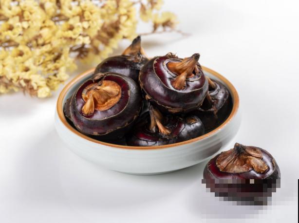 在家也能种“马蹄”,土里买个球,长势超快,随摘随吃 在家也能种“马蹄”,土里买个球,长势超快,随摘随吃