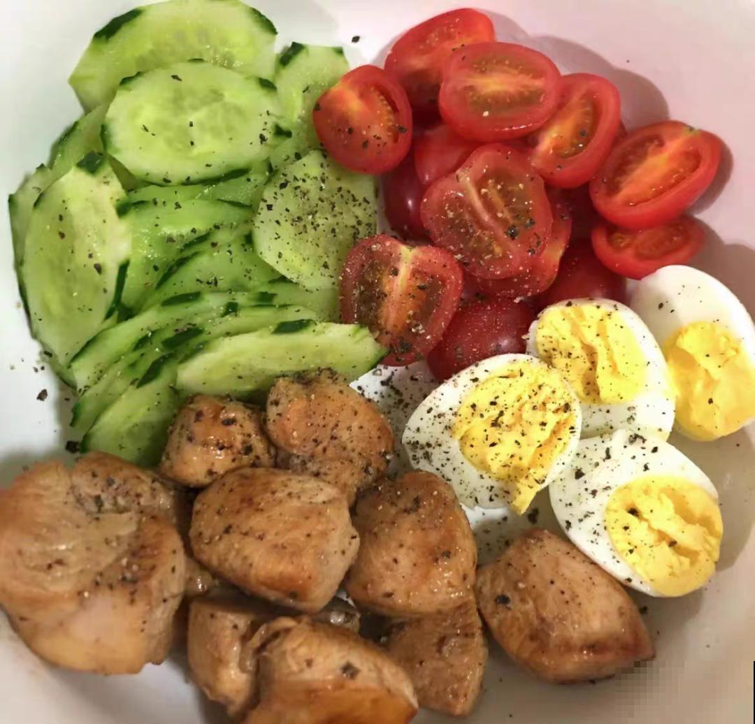 家里养盆圣女果,酸甜可口随意吃,新手也能养爆盆! 家里养盆圣女果,酸甜可口随意吃,新手也能养爆盆!