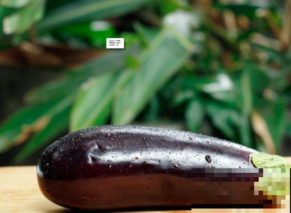 露天养殖茄子剪枝要注意，学会这3种方法，才能正常长大